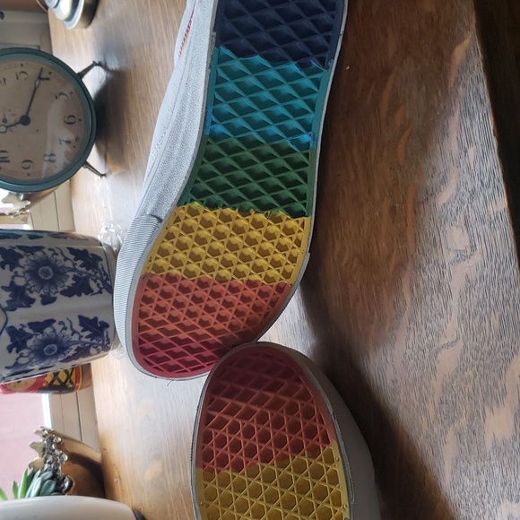 Vans canvas with rainbow stripe - Picture 6 of 12